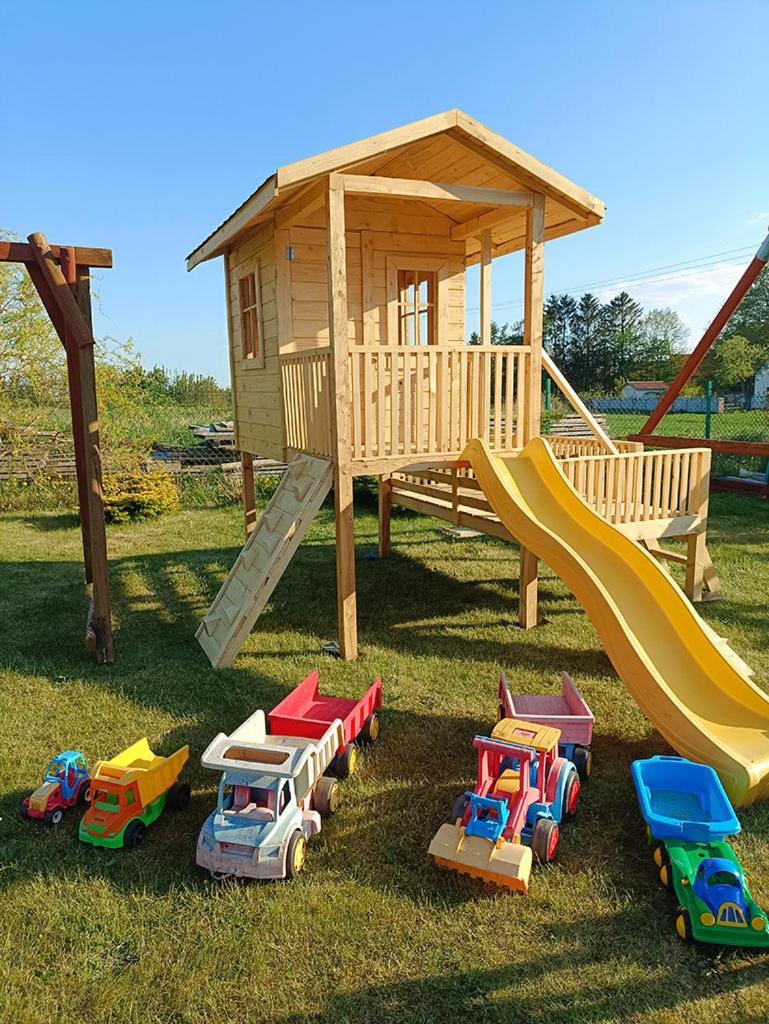 Apartamenty "Anusia" Ledzin Екстер'єр фото